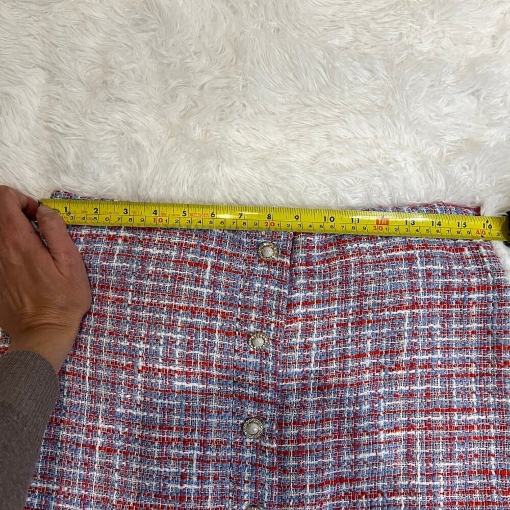 Like New Zara Tweed Mini Skirt with Pearl Buttons Blue, Pink, Red, White Size L - Picture 6 of 9